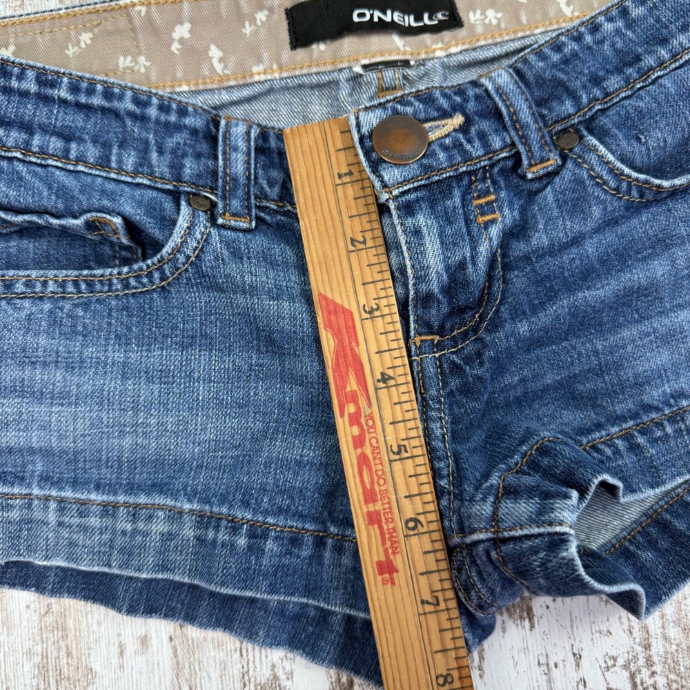 VTG Y2K O'Neill Denim Low Rise Mini Micro Shorts Size 2 Casual Summer Beach - Picture 5 of 6